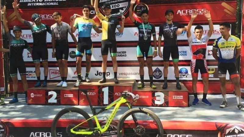 Cecilia Vázquez ganó en el Abierto Across de XCO de Río Ceballos