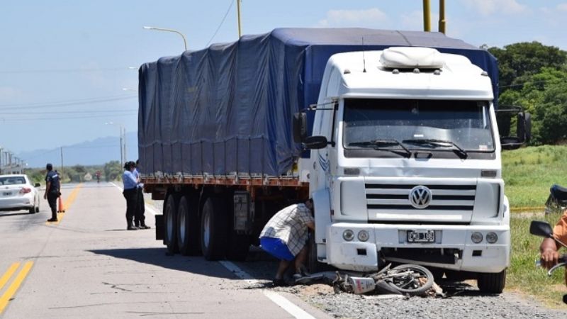 Camión arrolló a una moto en Ruta Nacional N°38
