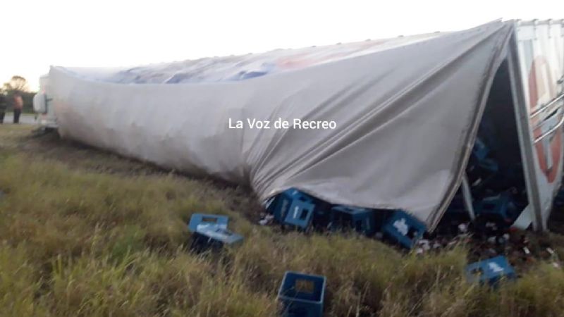 Ruta 157: un muerto en vuelco de Camión...