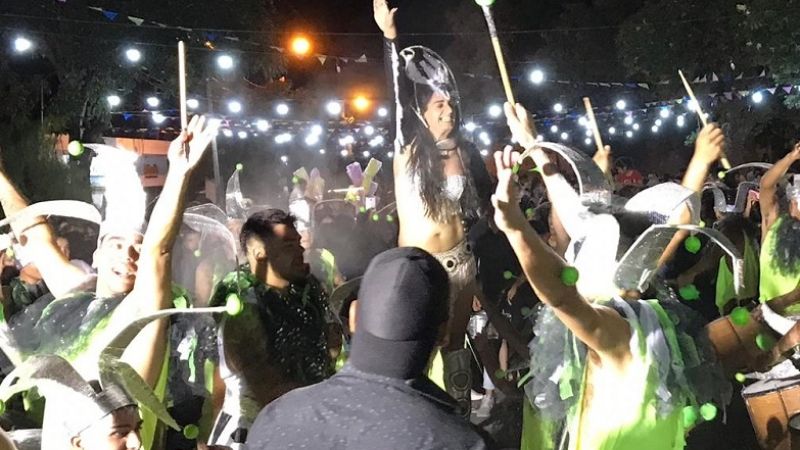 El “Carnaval de la Luna” en V. Viejo, abrió la tradicional celebración