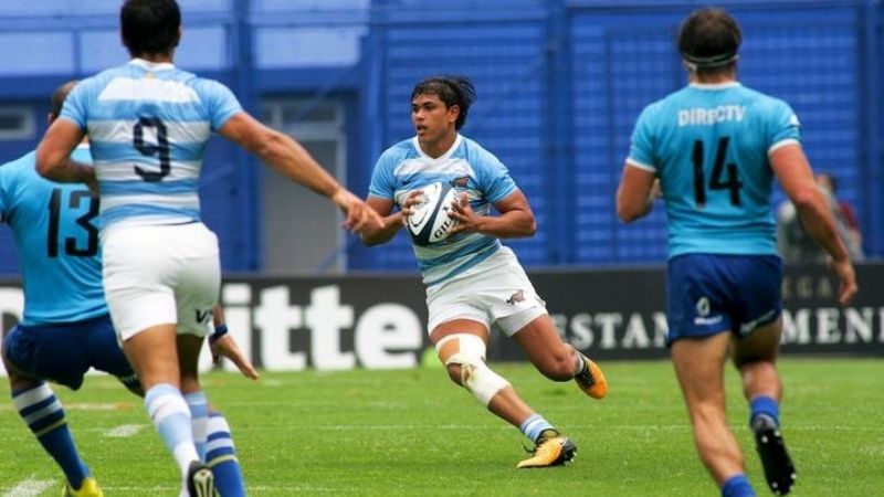 Argentina XV avanza, con Segura, rumbo al título