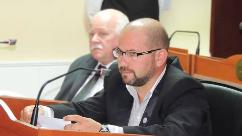 Piden respuestas a diversos temas educativos