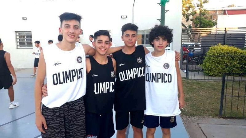 Básquet: Jóvenes catamarqueños se capacitaron en Santiago del Estero