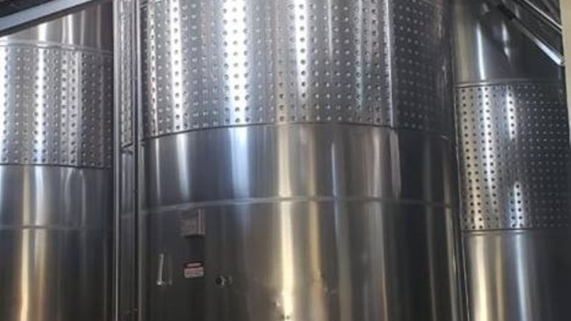 Sánchez se reunió con el grupo Peñaflor de Bodega El Esteco en Chañar Punco