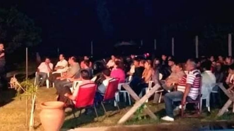 Valdez, teléfono…