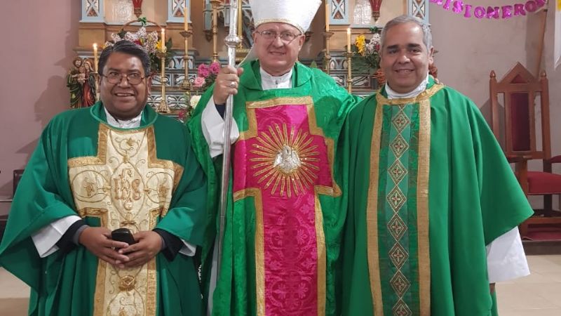 La comunidad de Paclín recibió a su nuevo párroco