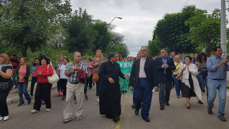 La comunidad de Paclín recibió a su nuevo párroco