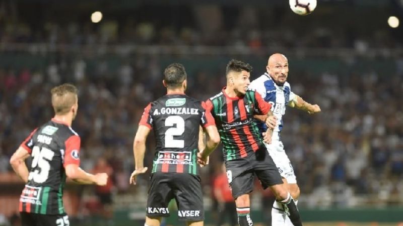 Talleres ante Palestino, en Chile, por el pase a los grupos