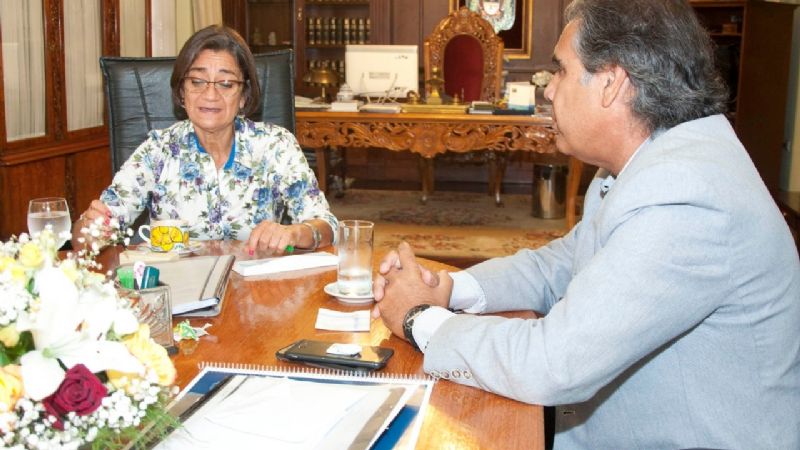 Corpacci recibió al senador Chico en Casa de Gobierno