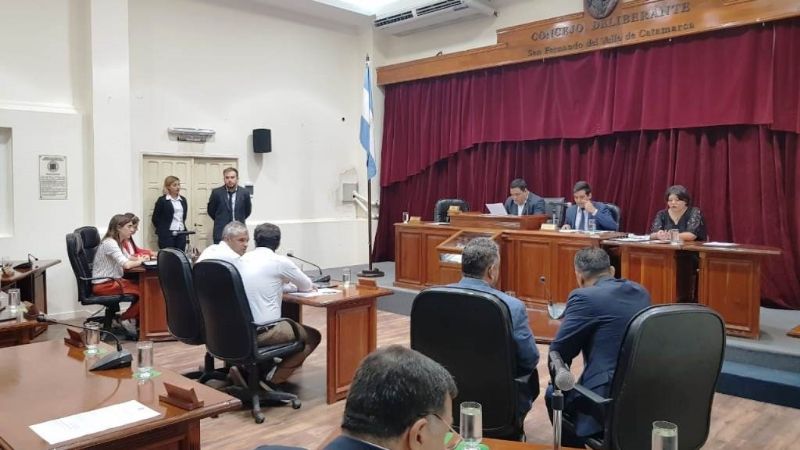 El CD capitalino aprobó el aumento para docentes municipales