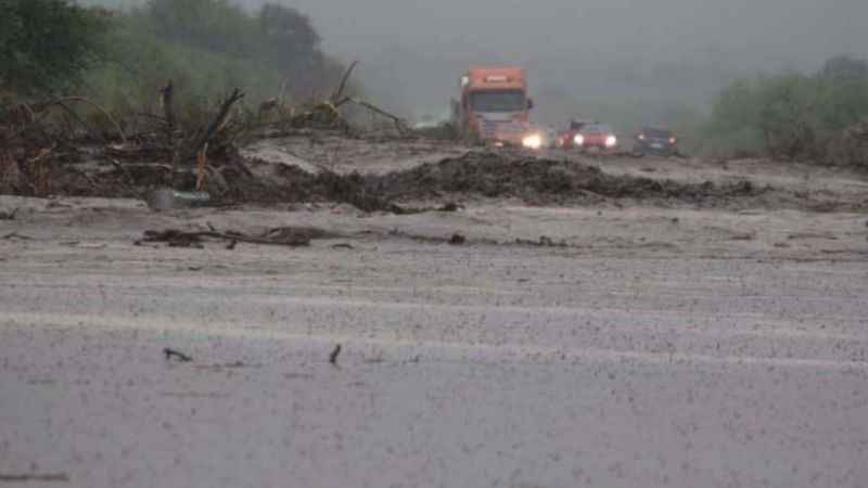 Hoffman declaró la emergencia pluvial, vial y social en Capayán