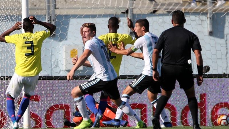 Argentina con Venezuela por el Hexagonal Sub 20