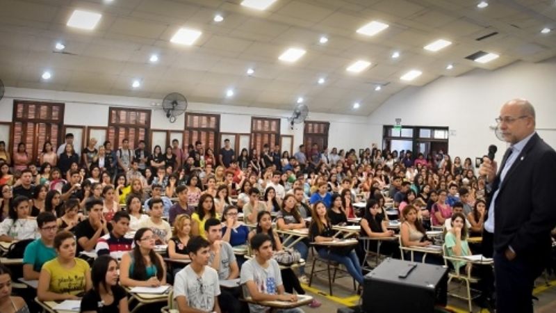 Salud dio la bienvenida a más de 800 ingresantes