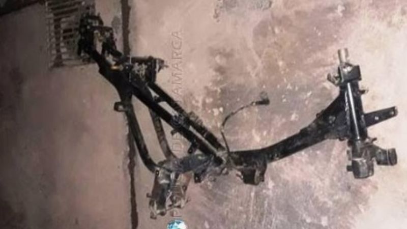Le robaron la moto en noviembre y la encontró desarmada
