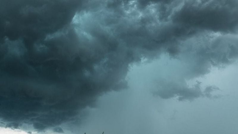 ¿Por qué llovió, granizó y la temperatura descendió 13° en cuestión de minutos?