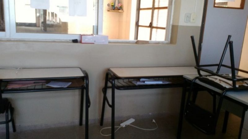 Ladrones "vaciaron" la secretaría de la Escuela Secundaria N°79