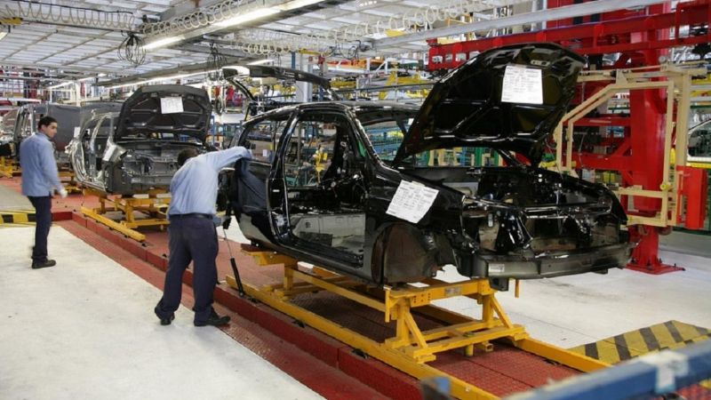 Por la crisis, Peugeot suspendió a 2 mil trabajadores