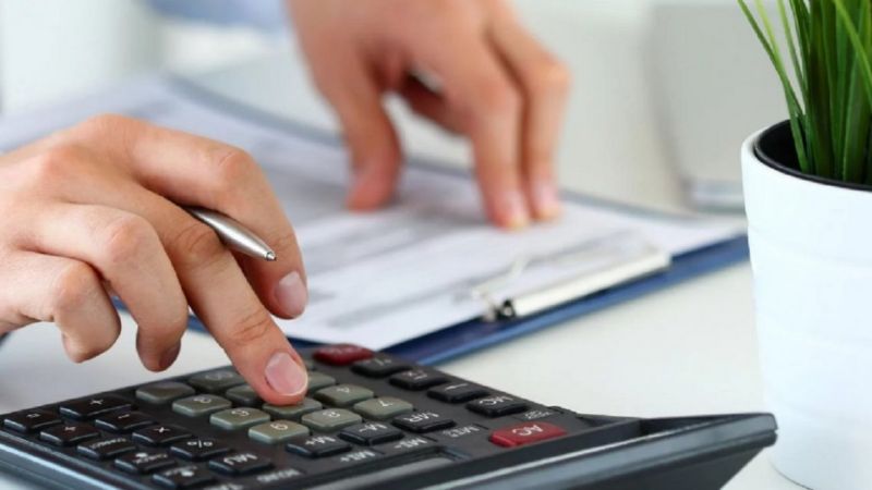 Todos los monotributistas deberán emitir una factura online a partir de abril