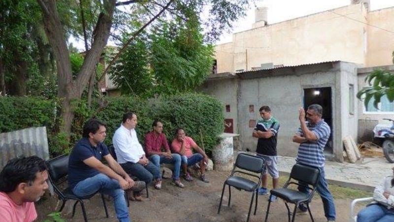 Autorizan a artesanos para extraer piedra rodocrosita