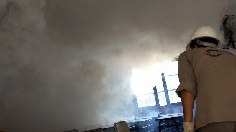Fumigaciones en 13 escuelas de Icaño, La Paz