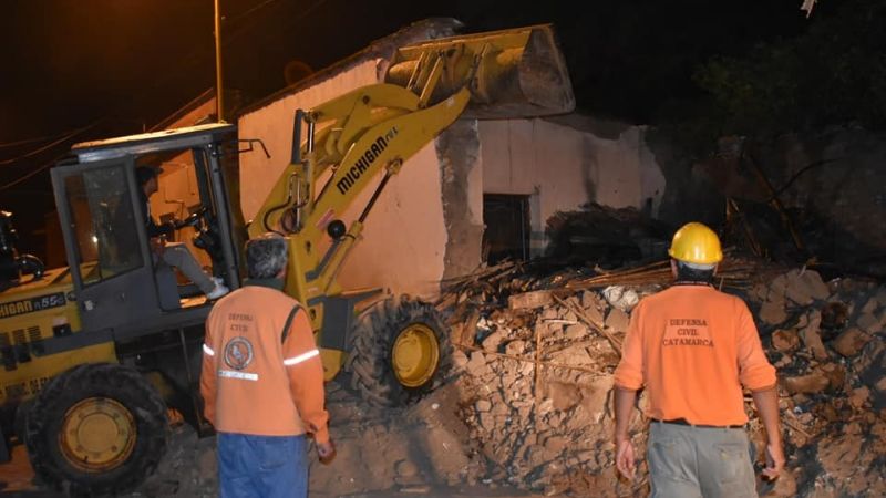 Por la lluvia, se derrumbó una vivienda de adobe en FME
