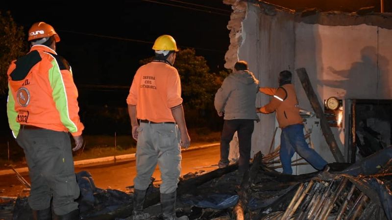 Por la lluvia, se derrumbó una vivienda de adobe en FME