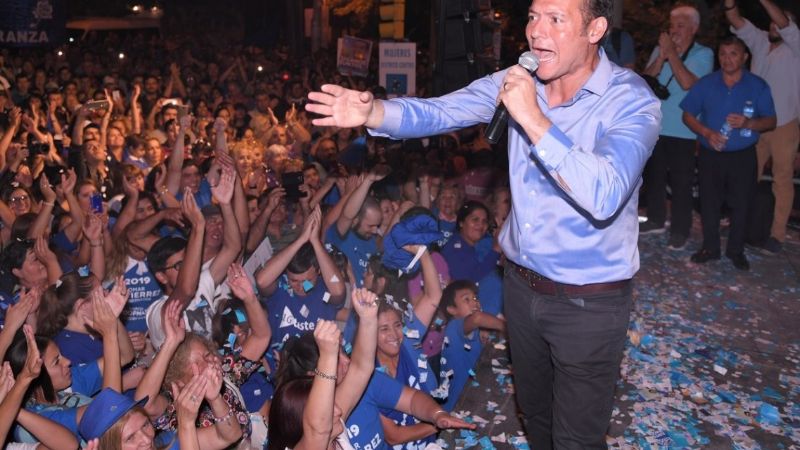 Elecciones en Neuquén: dura derrota de Cambiemos y reelección de Gutiérrez