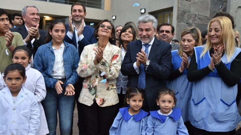 Corpacci inauguró la escuela de la Ribera del Valle
