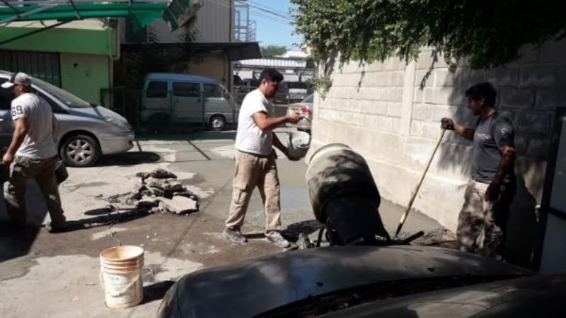 Tareas de mantenimiento en el edificio central del Senado