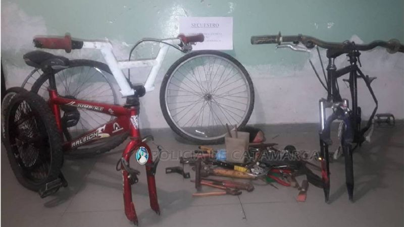 Recuperaron dos bicicletas y otros elementos robados