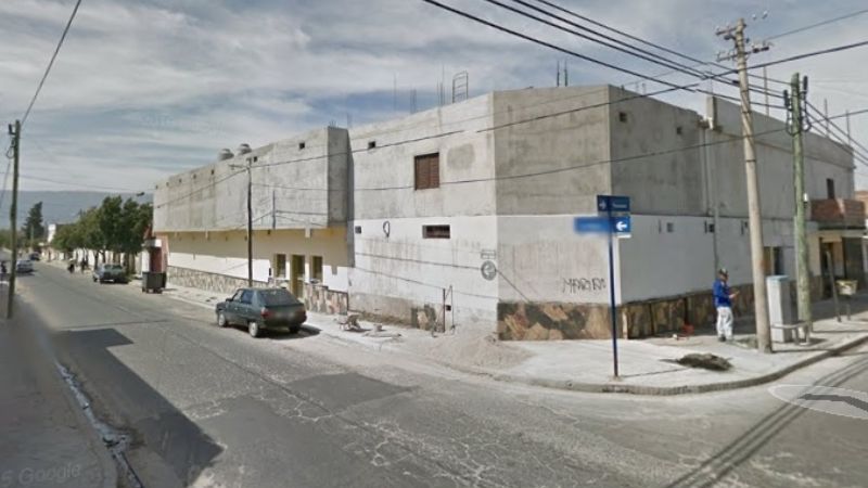 Detienen a un hombre en un motel cuando intentaba ingresar con una niña