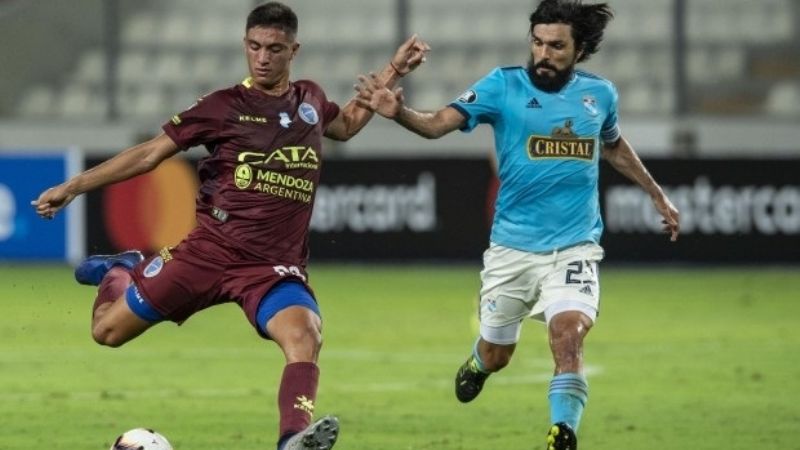 Godoy Cruz rescató un valioso empate en Perú