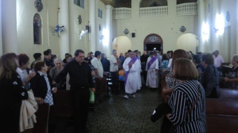 El padre “Chalín” es velado en la parroquia Inmaculada Concepción