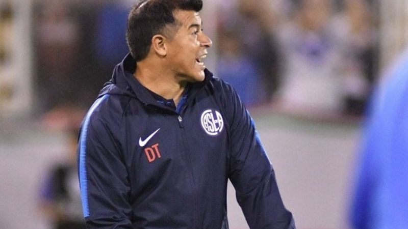Con Almirón jaqueado, San Lorenzo recibe a Juniors por la Copa