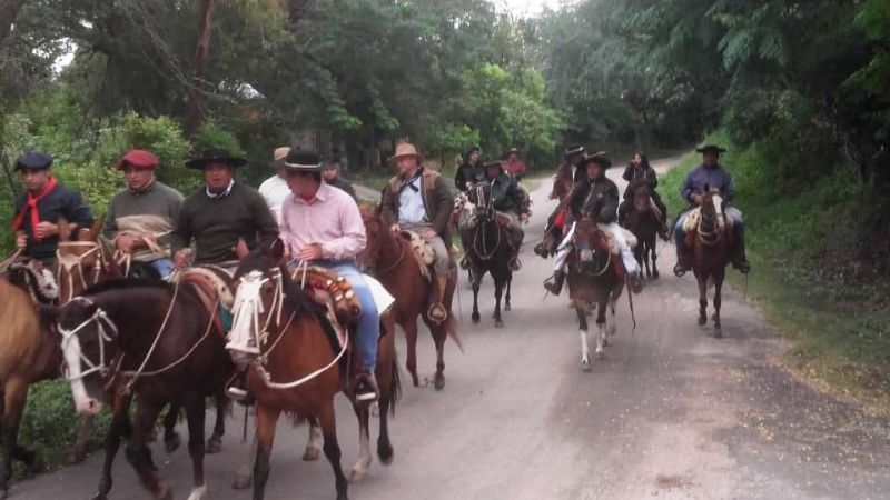 Con cabalgata, dieron inicio las fiestas de San José en Fray Mamerto Esquiú