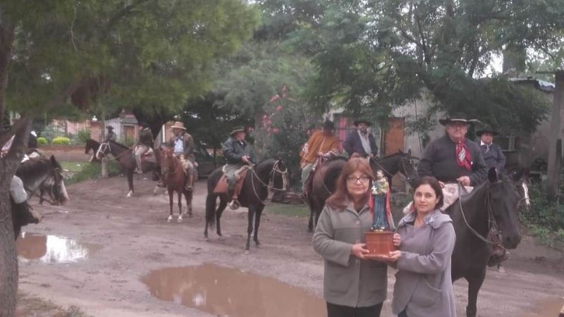 Con cabalgata, dieron inicio las fiestas de San José en Fray Mamerto Esquiú