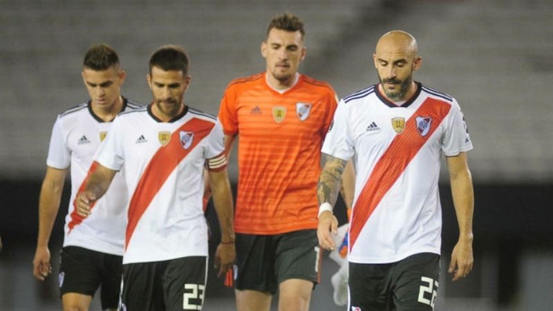 River no pudo con Palestino en el Monumental vacío