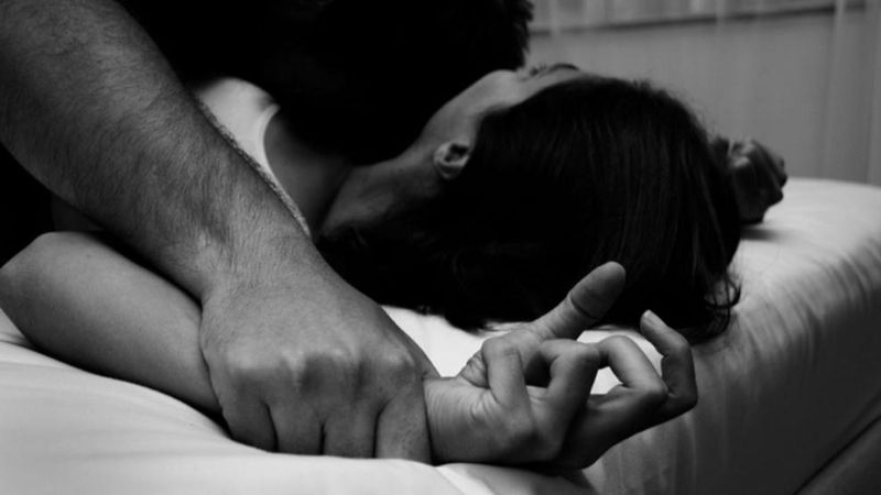 Absuelven a acusado de violación porque la víctima no era "nada femenina"