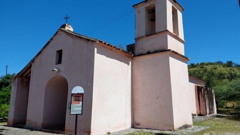Capilla histórica sufrió la caída de una parte del techo