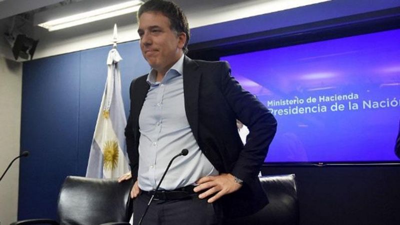 Dujovne vaticinó que este año los salarios le ganarán a la inflación