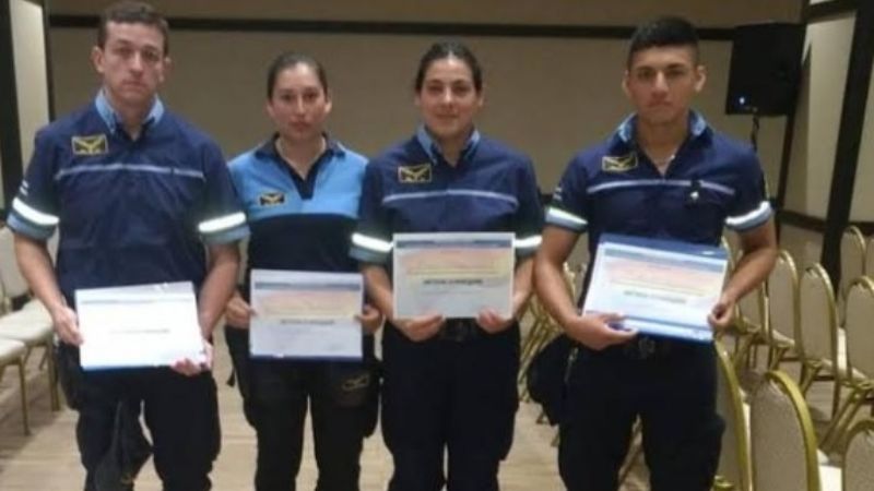 Efectivos policiales participaron de una charla sobre turismo