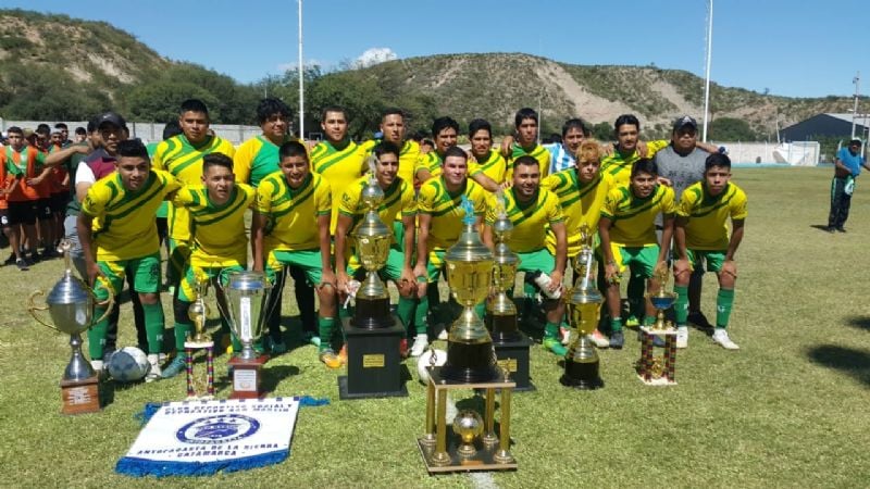Arrancó la Copa de Campeones en Hualfín