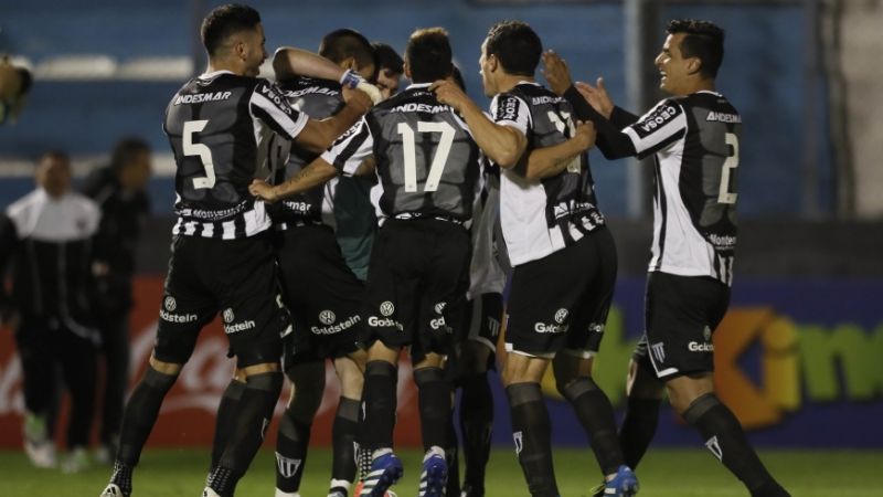 Aldosivi y Gimnasia (Mza.) buscan los 16vos. en Copa Argentina