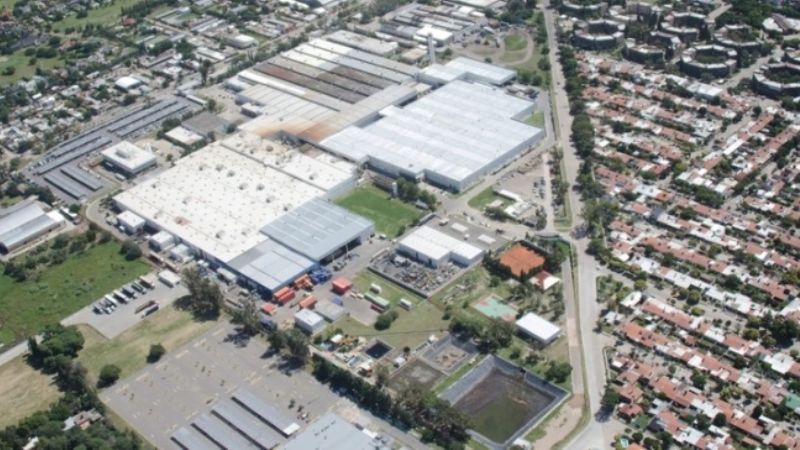 Fiat deja de producir cajas de cambio y Volkswagen suspende a 300 operarios