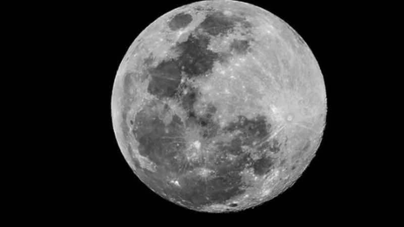 La "superluna de gusano" iluminará la noche de este miércoles