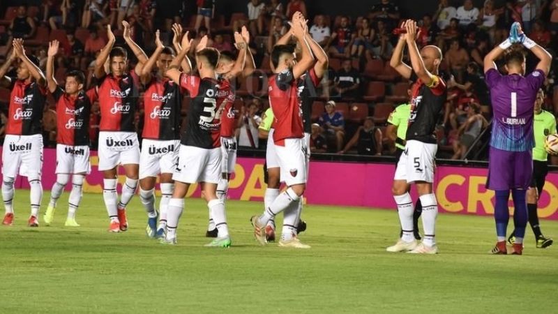 Colón visita a Municipal, en Perú, por la Sudamericana