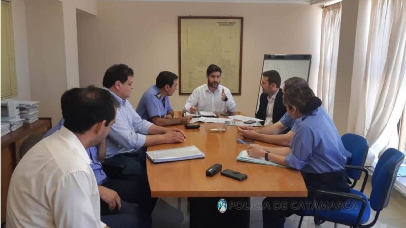 Acuerdo por el aumento para policías