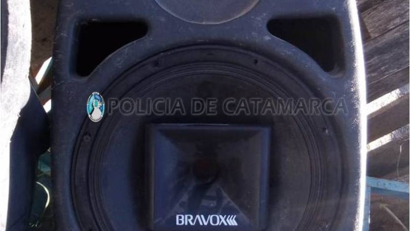 Robaron en una casa y destrozaron un auto