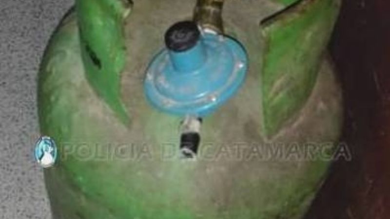 Amenazó a una joven para robarle la garrafa