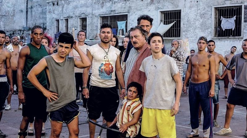 Un futbolista retirado se suma a "El Marginal 3"